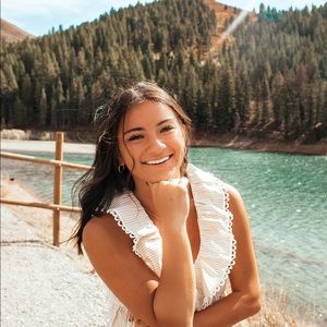 Meet your Posher, Lauren